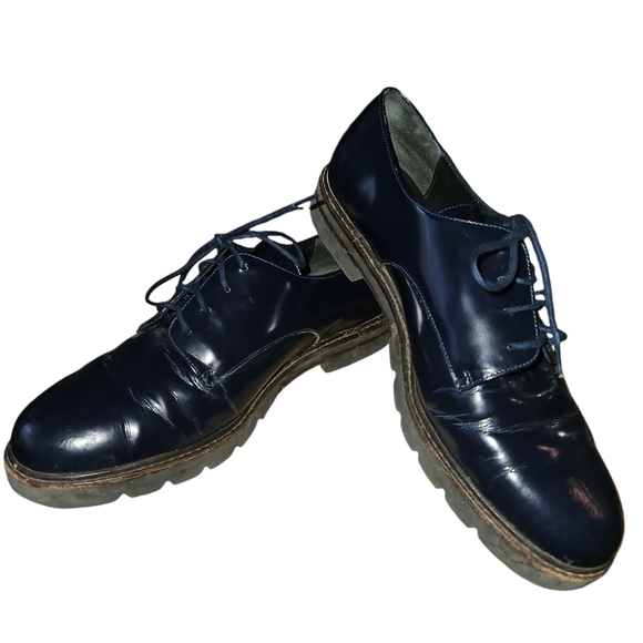 Stuart Weitzman Metro Lace Up Oxford Shoes - Picture 1 of 12